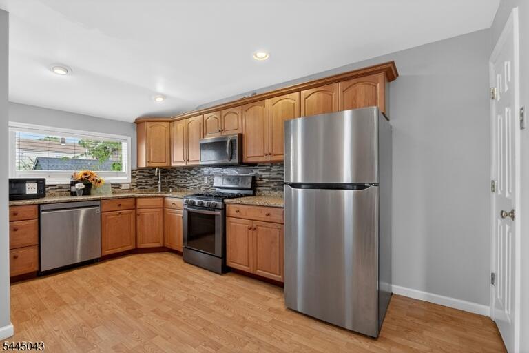 Property listing MLS 4039112 photo 10