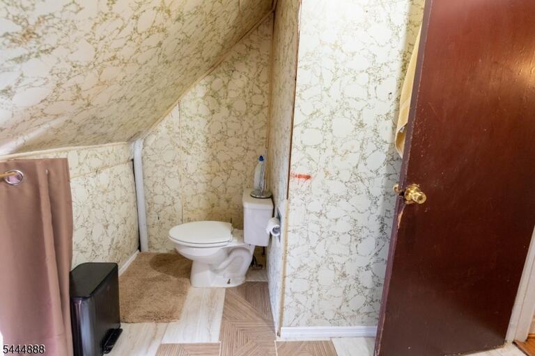 Property listing MLS 4039255 photo 30