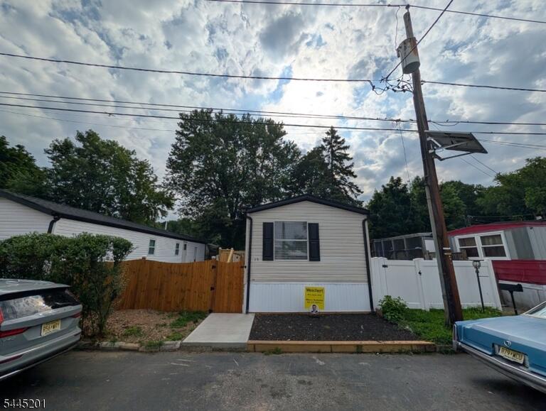 Property listing MLS 4039286 photo 12