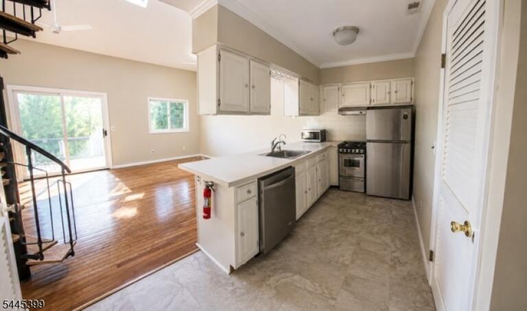 Property listing MLS 4039450 photo 1