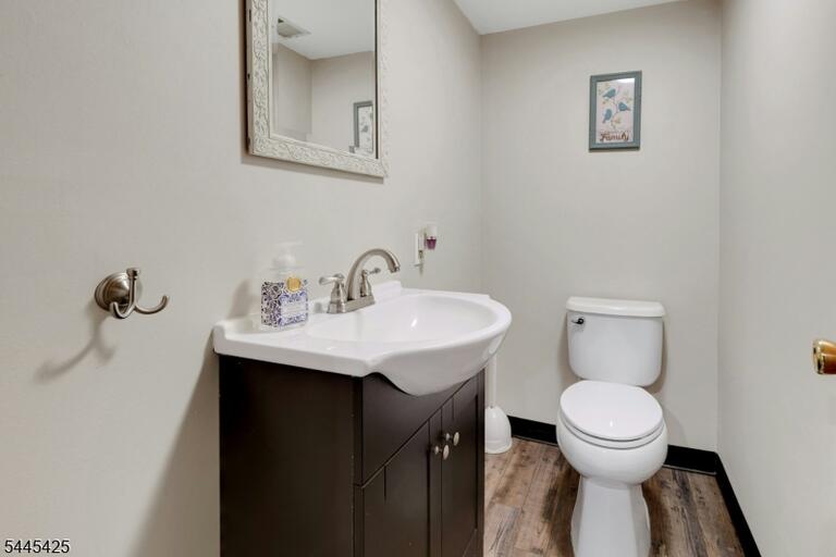 Property listing MLS 4039502 photo 16