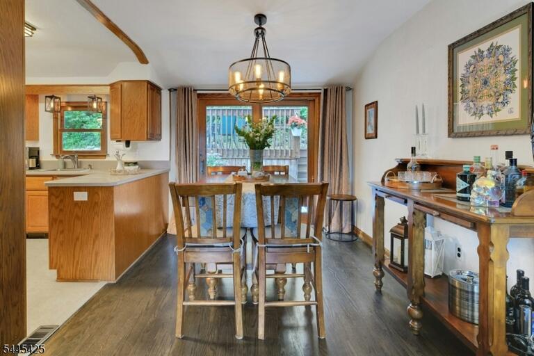 Property listing MLS 4039502 photo 5