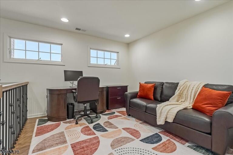 Property listing MLS 4039584 photo 15