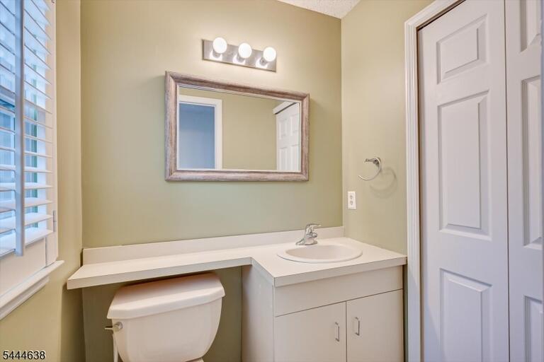 Property listing MLS 4039771 photo 15
