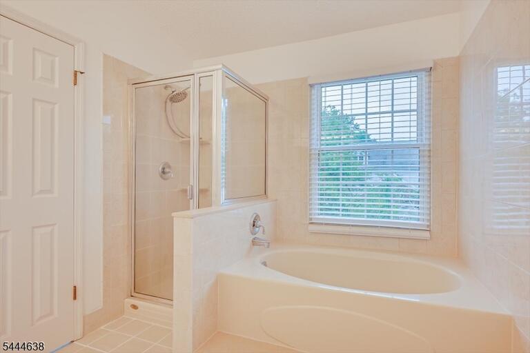 Property listing MLS 4039771 photo 20