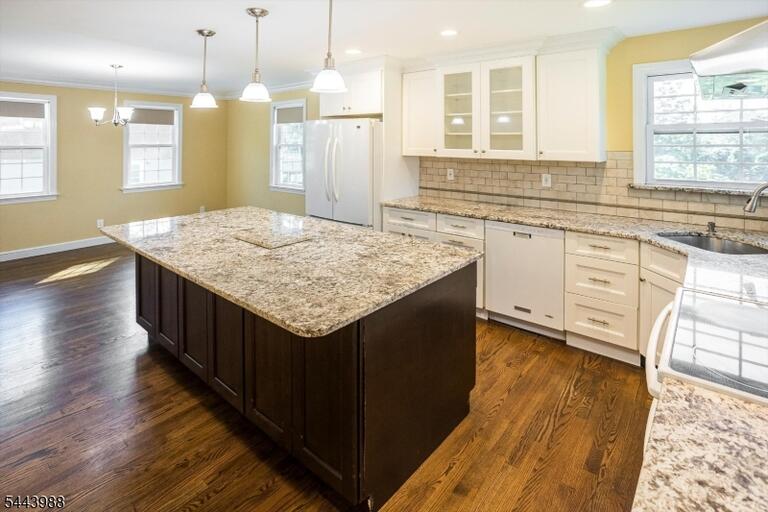 Property listing MLS 4039850 photo 5