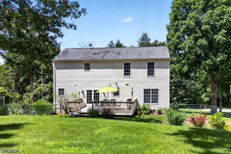 Property listing MLS 4039913 photo 27