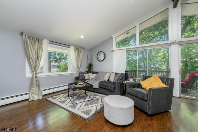 Property listing MLS 4039950 photo 7