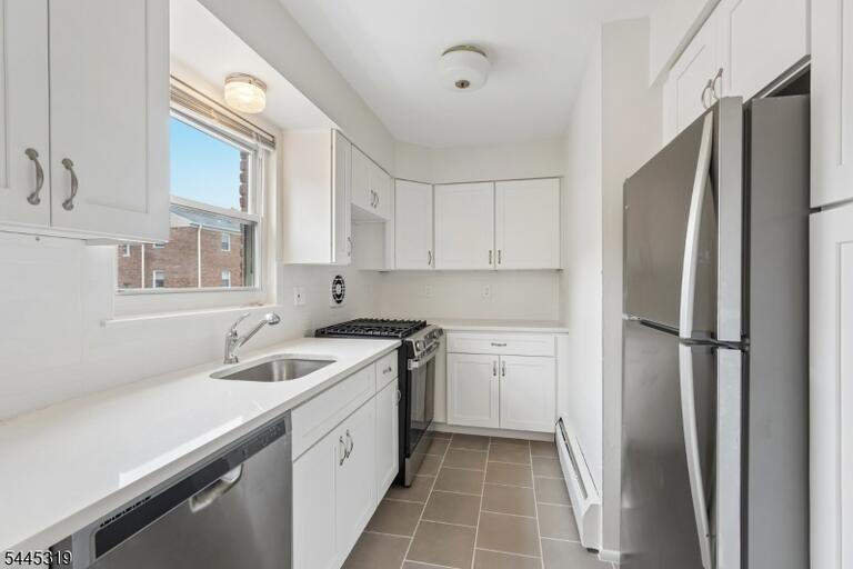 Property listing MLS 4039979 photo 9