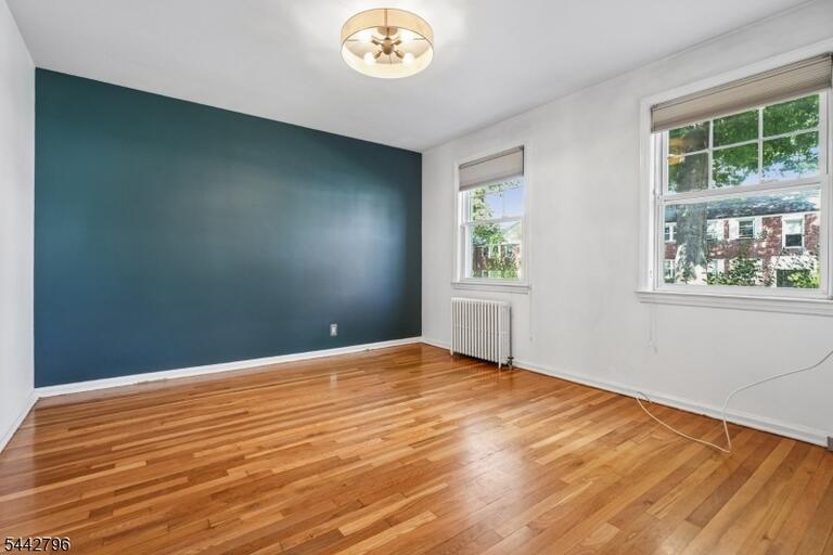 Property listing MLS 4040056 photo 16