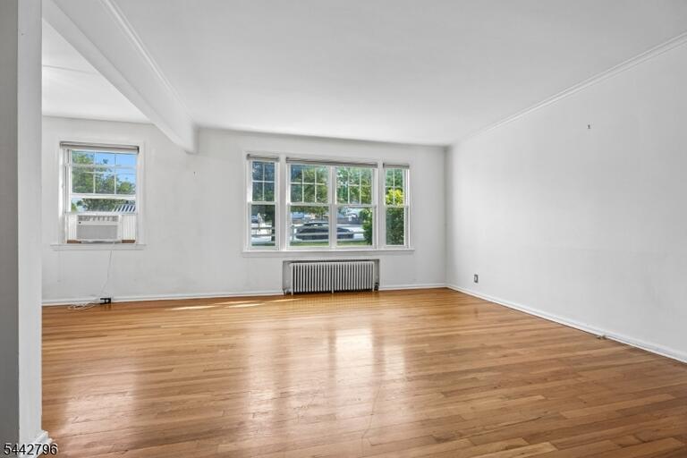 Property listing MLS 4040056 photo 6