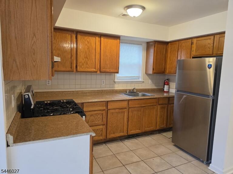 Property listing MLS 4040091 photo 7