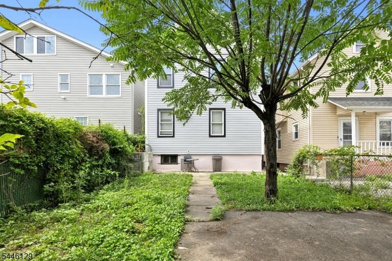 Property listing MLS 4040160 photo 26