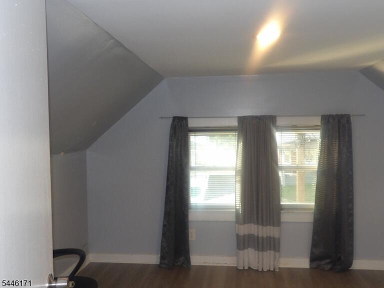 Property listing MLS 4040172 photo 23