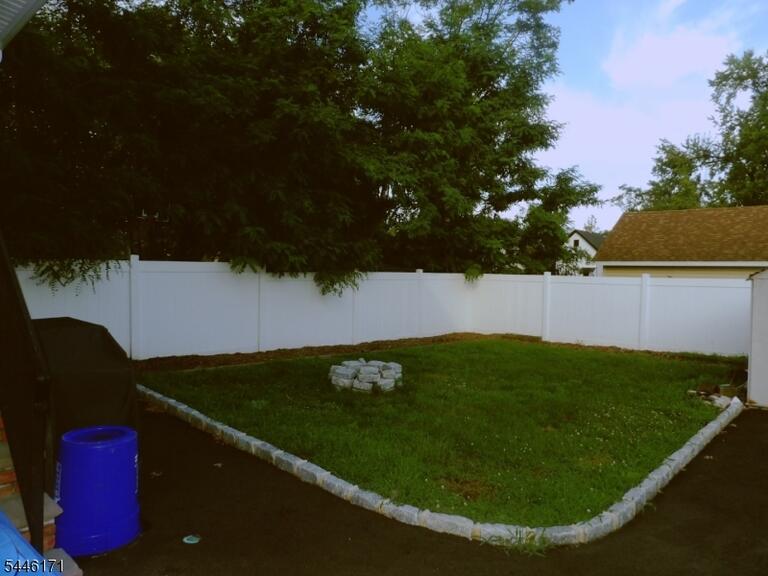 Property listing MLS 4040172 photo 25