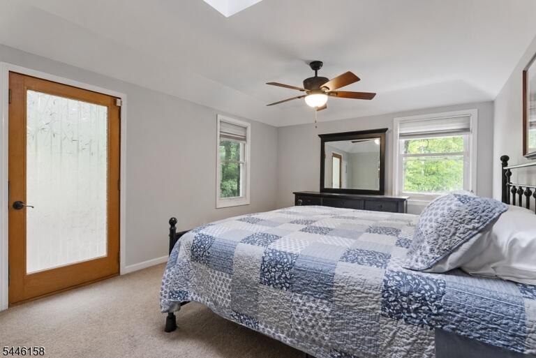 Property listing MLS 4040191 photo 10