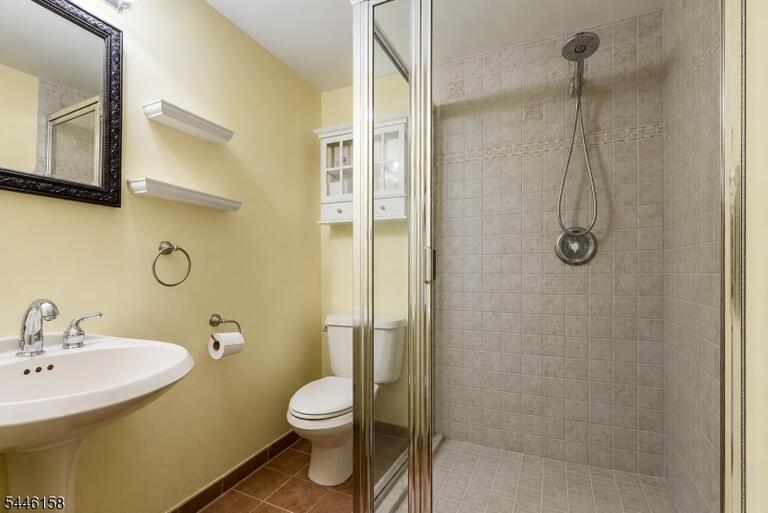 Property listing MLS 4040191 photo 15