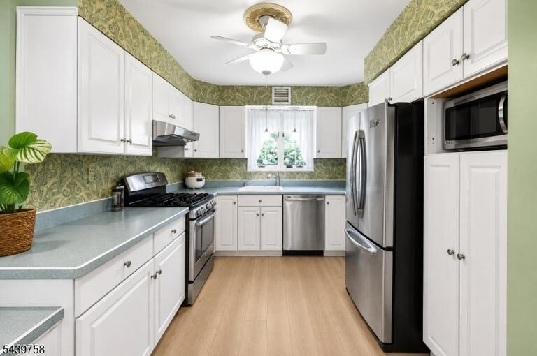 Property listing MLS 4040209 photo 23