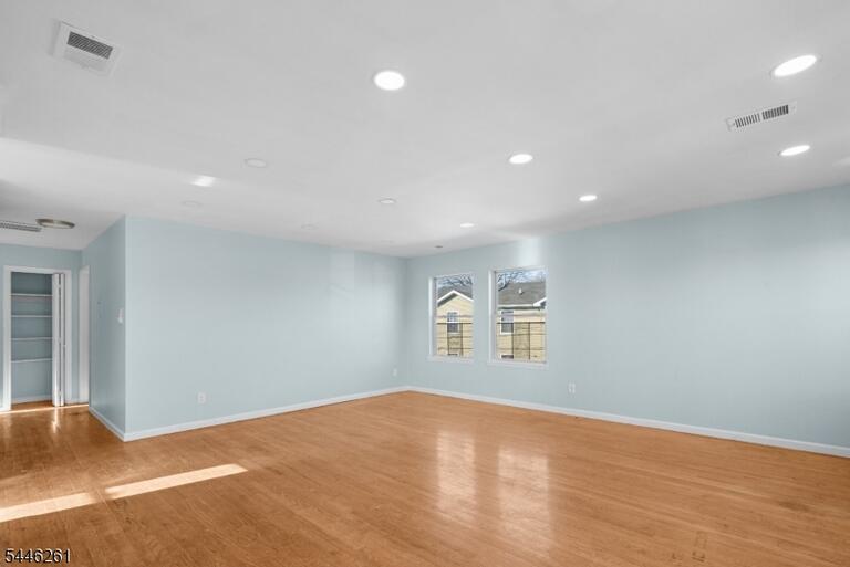 Property listing MLS 4040246 photo 6