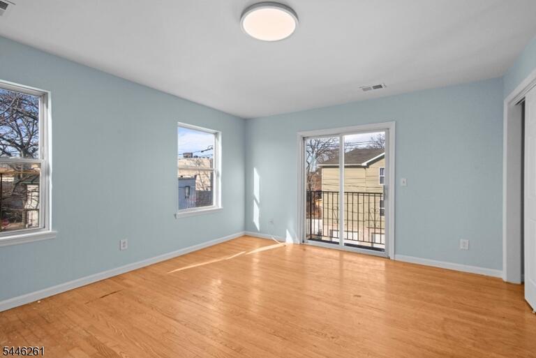Property listing MLS 4040246 photo 7
