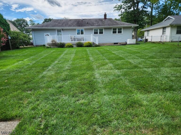 Property listing MLS 4040317 photo 3