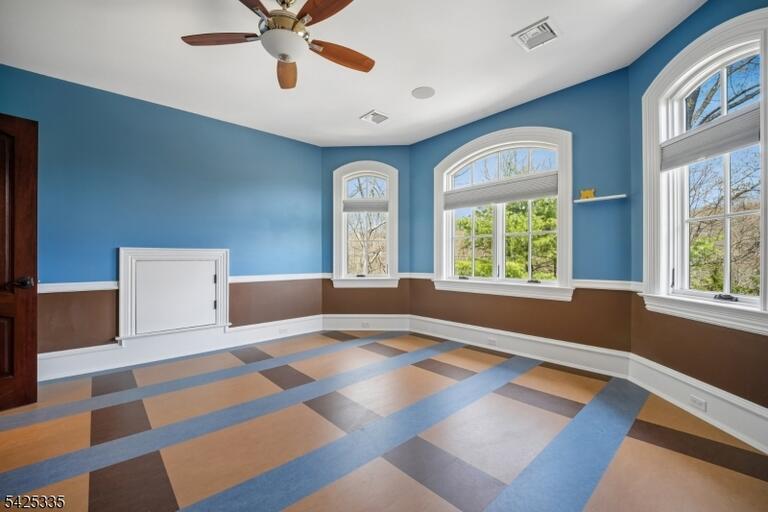 Property listing MLS 4040330 photo 20