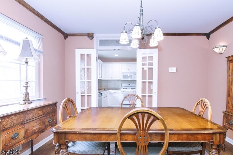 Property listing MLS 4040439 photo 8