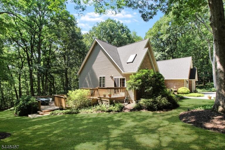 Property listing MLS 4040460 photo 36
