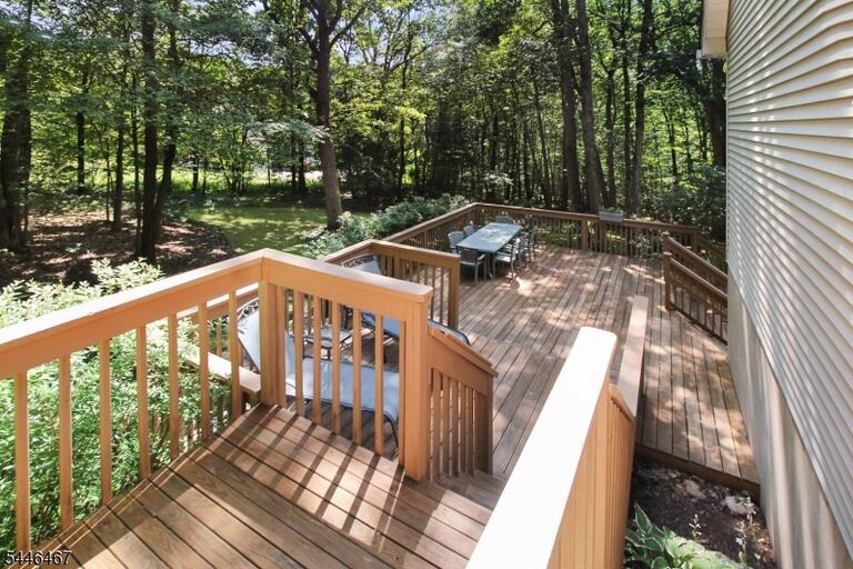 Property listing MLS 4040460 photo 37