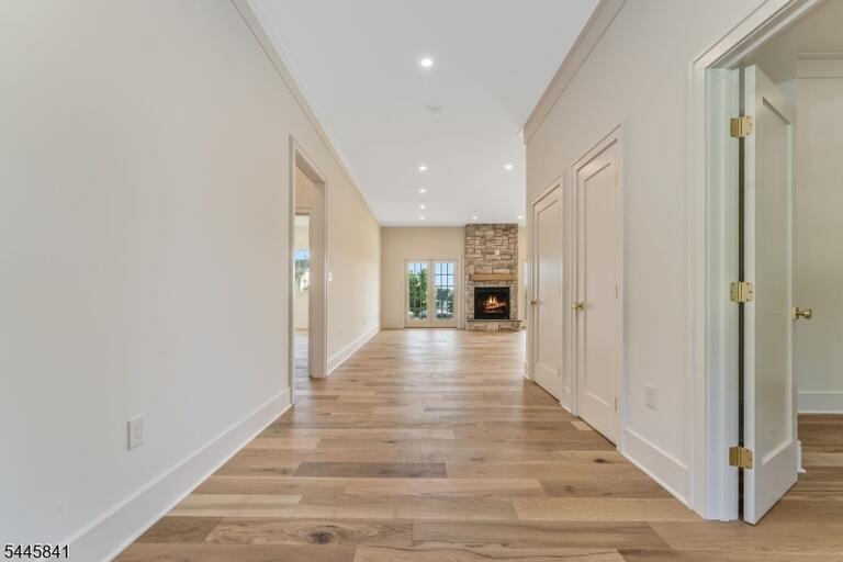 Property listing MLS 4040461 photo 4