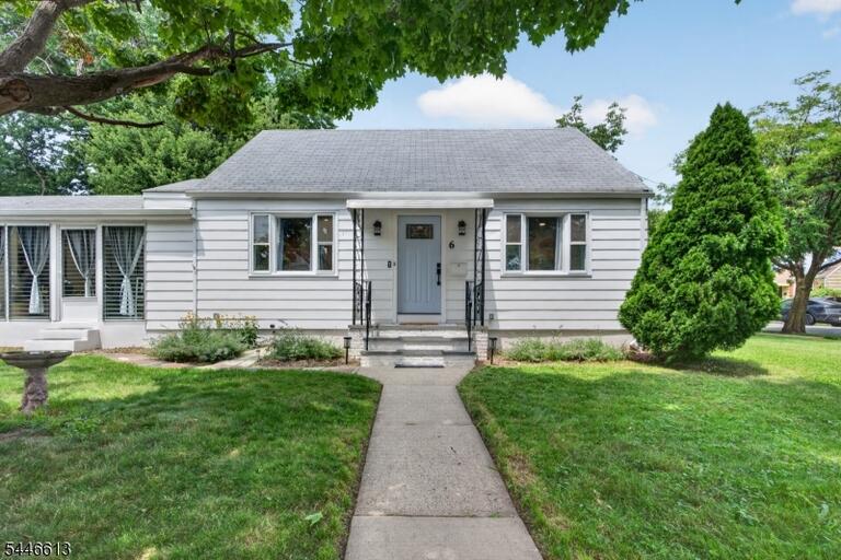 Property listing MLS 4040549 photo 3