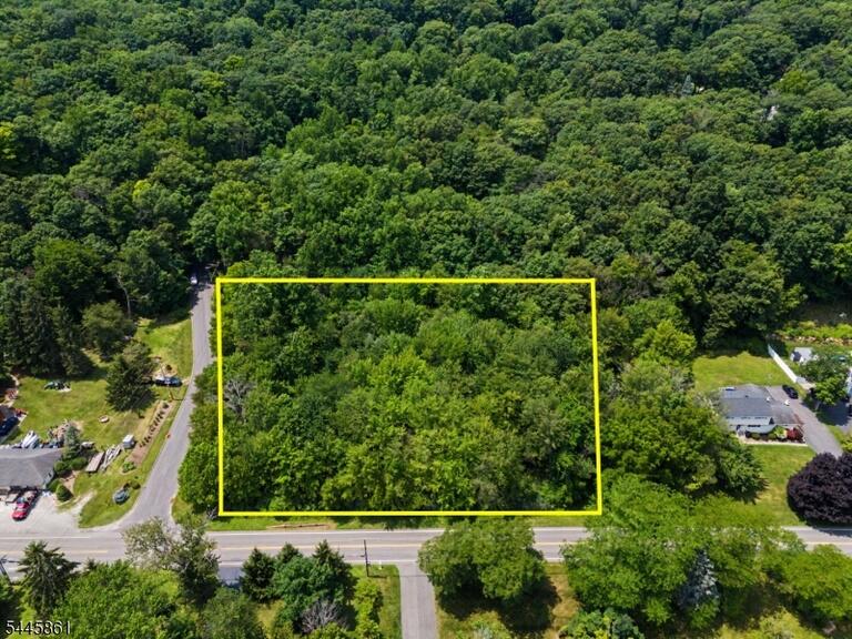 Property listing MLS 4040554 photo 4