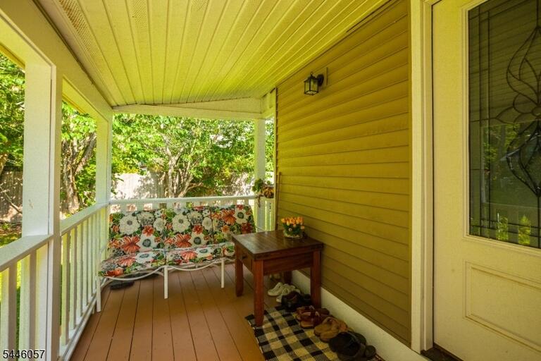 Property listing MLS 4040604 photo 29