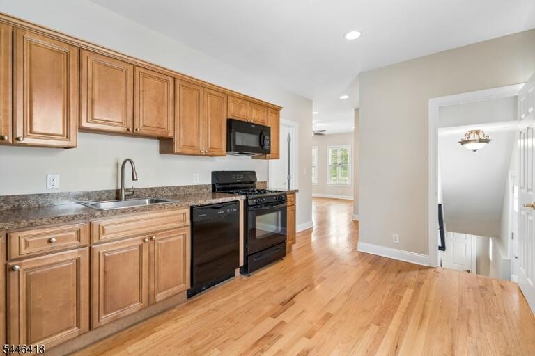 Property listing MLS 4040653 photo 8