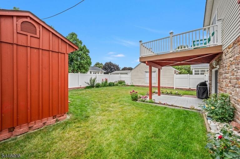 Property listing MLS 4040746 photo 4