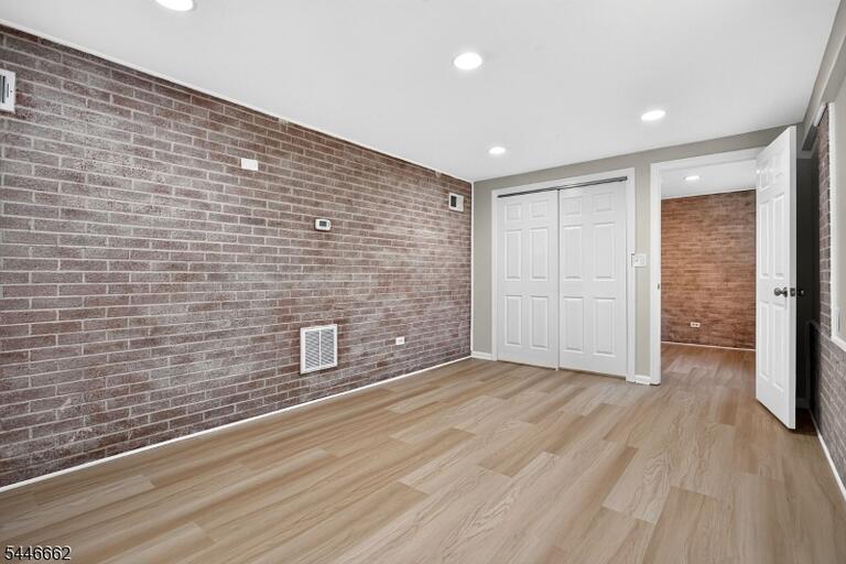 Property listing MLS 4040834 photo 35