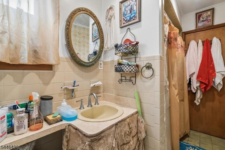 Property listing MLS 4040908 photo 13