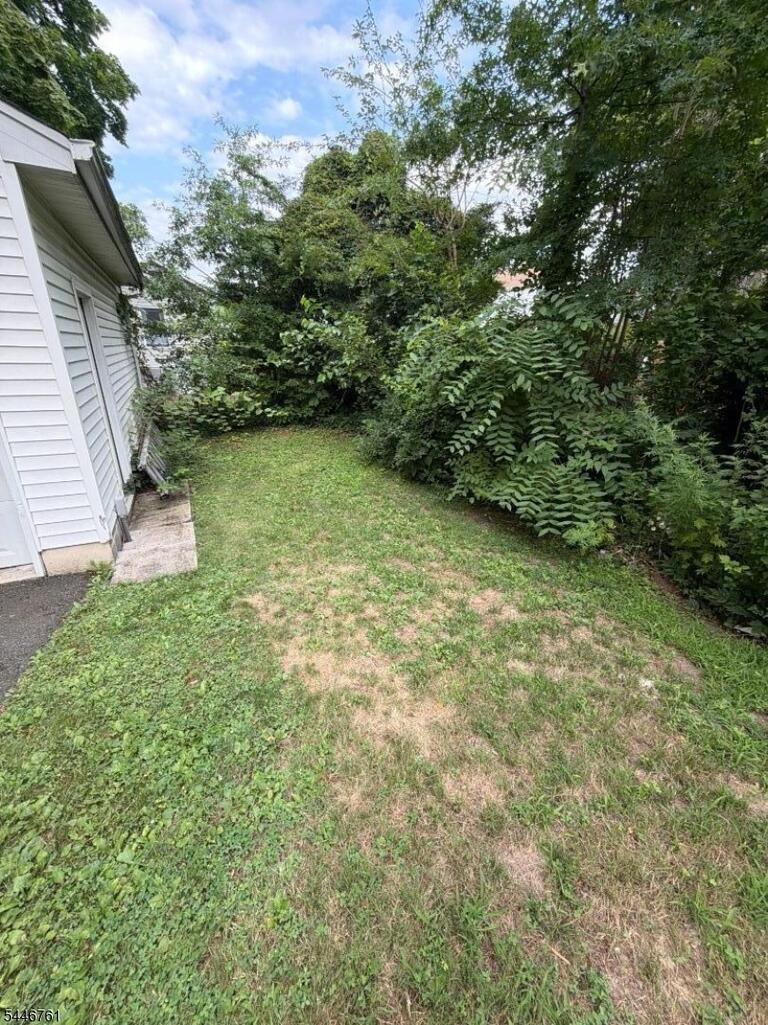 Property listing MLS 4040915 photo 18