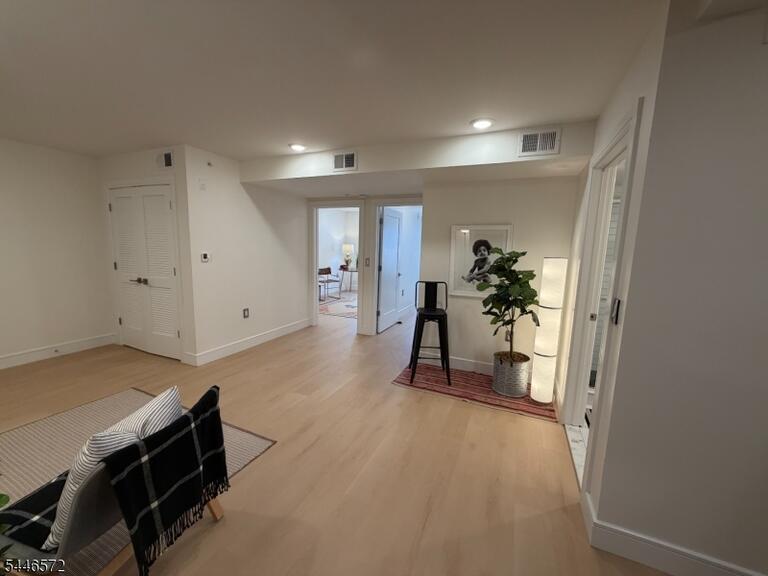 Property listing MLS 4040948 photo 16
