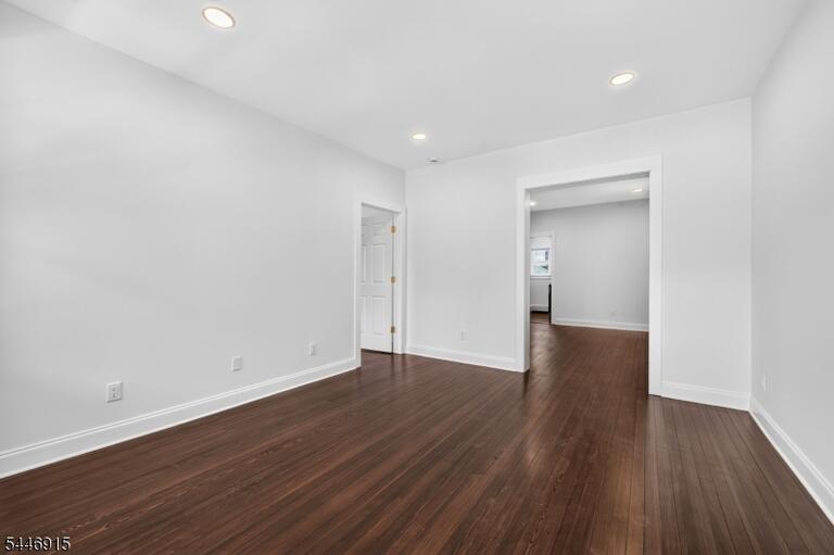 Property listing MLS 4040957 photo 11