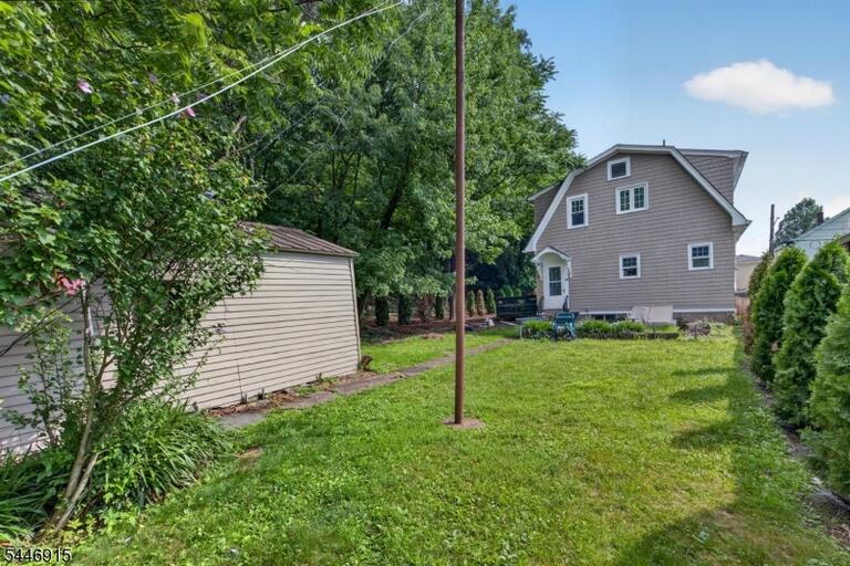 Property listing MLS 4040957 photo 37