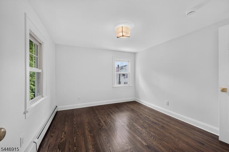 Property listing MLS 4040957 photo 8