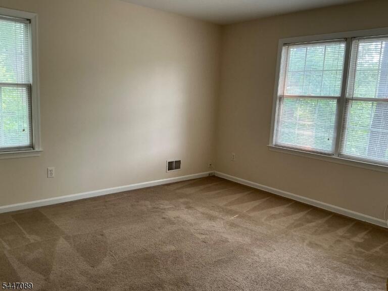 Property listing MLS 4040982 photo 19