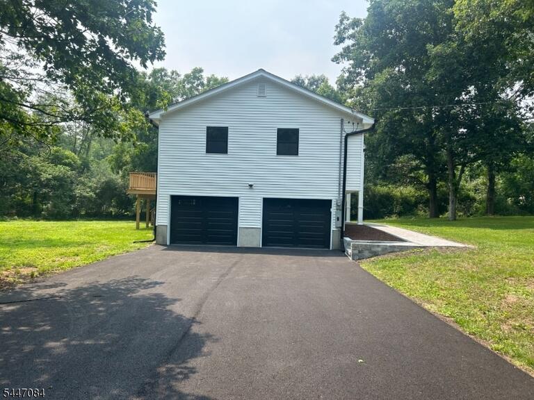 Property listing MLS 4040984 photo 4
