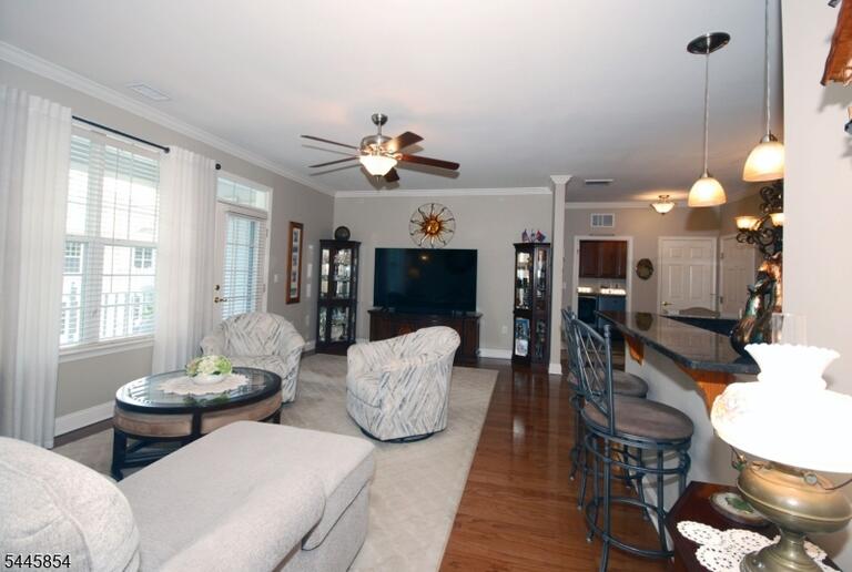 Property listing MLS 4041078 photo 8