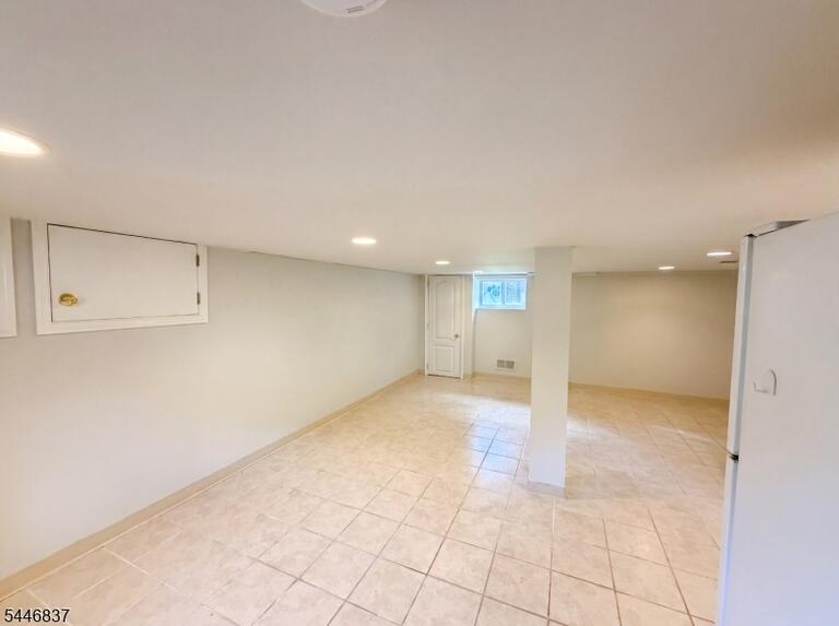 Property listing MLS 4041098 photo 17