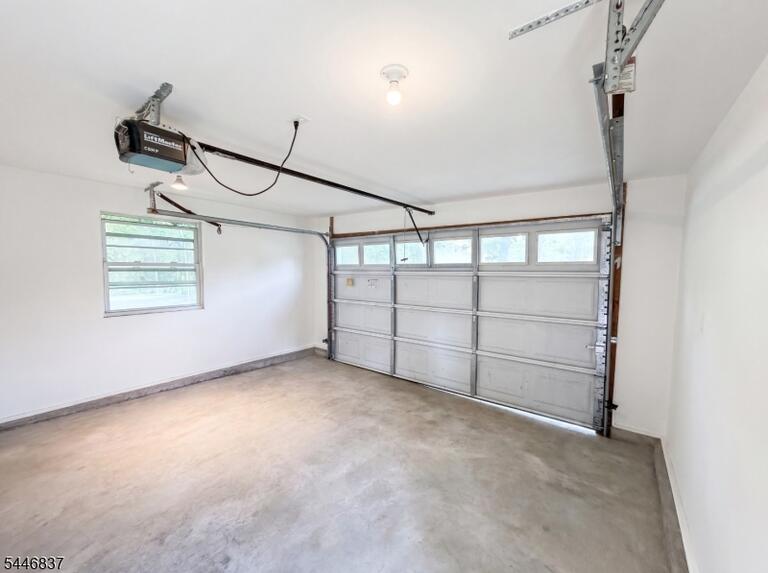 Property listing MLS 4041098 photo 19