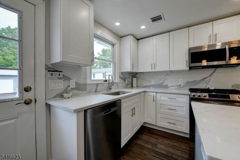 Property listing MLS 4041110 photo 11