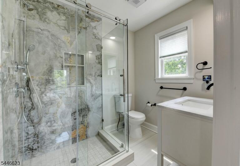 Property listing MLS 4041110 photo 23