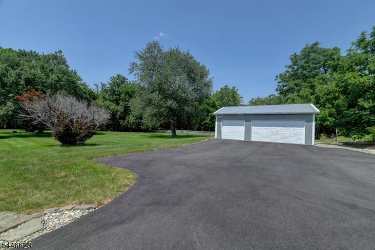 Property listing MLS 4041110 photo 37